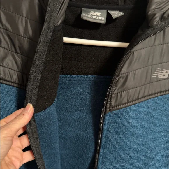 New Balance Teal and Black Hooded Jacket - Picture 5 of 13